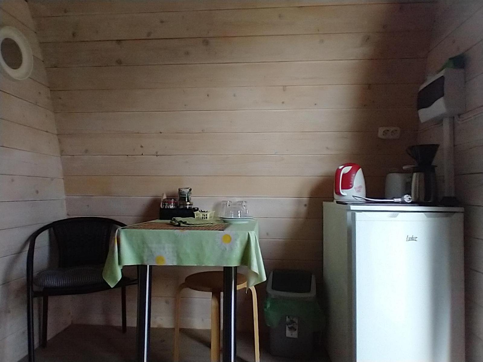 Lahemaa Kohvikann B & B, Caravan Park Palmse Стая снимка